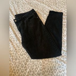 Black Skinny Jeans🖤